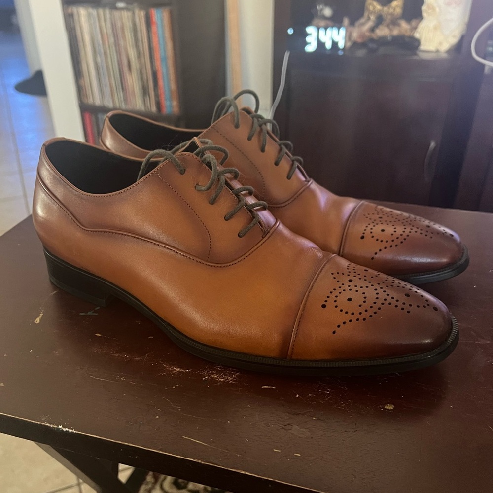 Men’s dress shoes